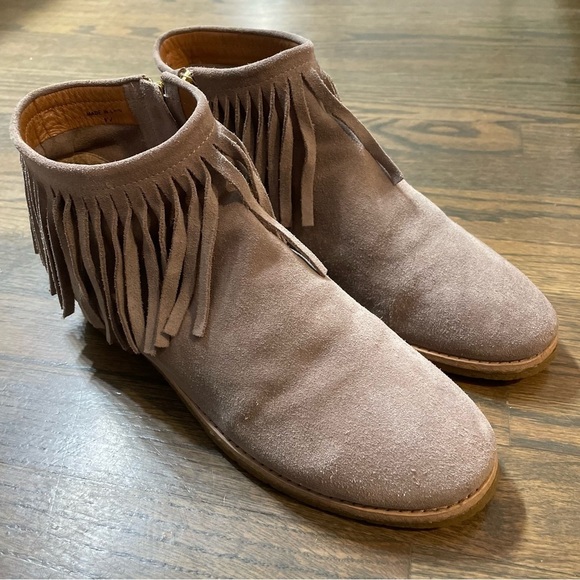 KATE SPADE BITSY SUEDE FRINGE ANKLE BOOTS Size 9.5 - Picture 3 of 13